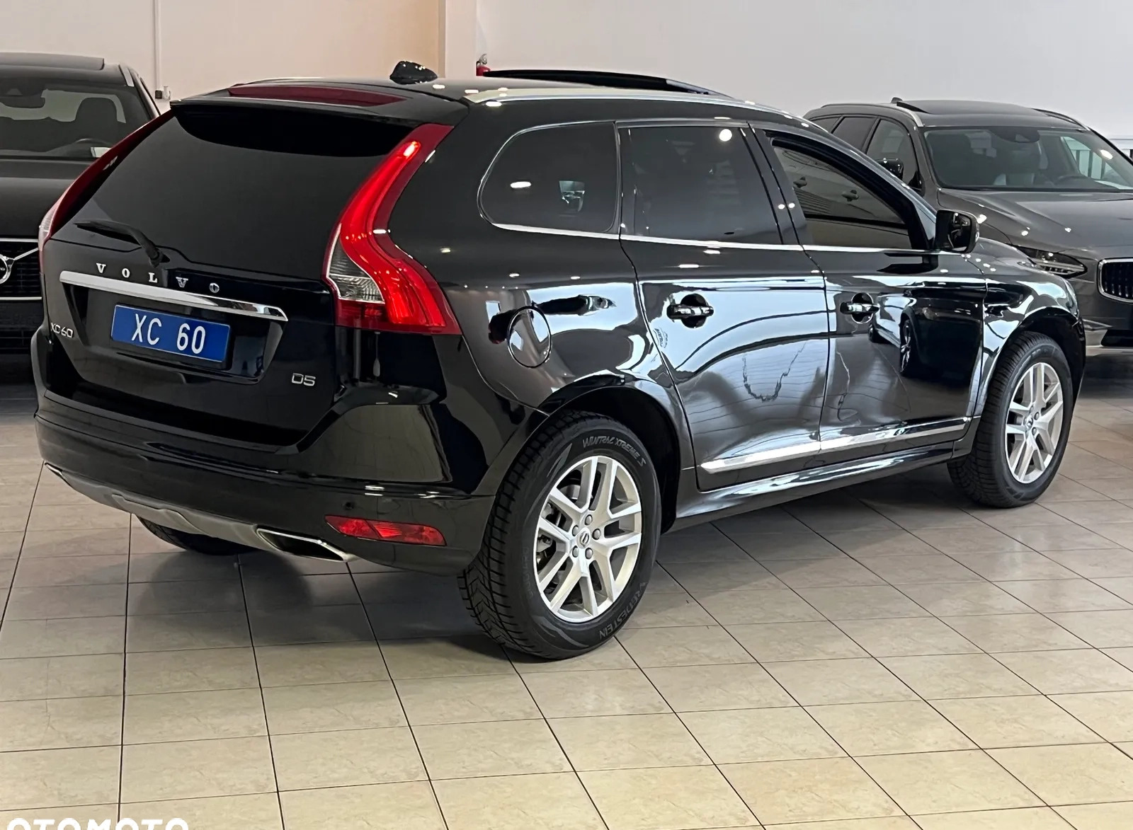 Volvo XC 60 cena 119900 przebieg: 162000, rok produkcji 2016 z Tuchów małe 497